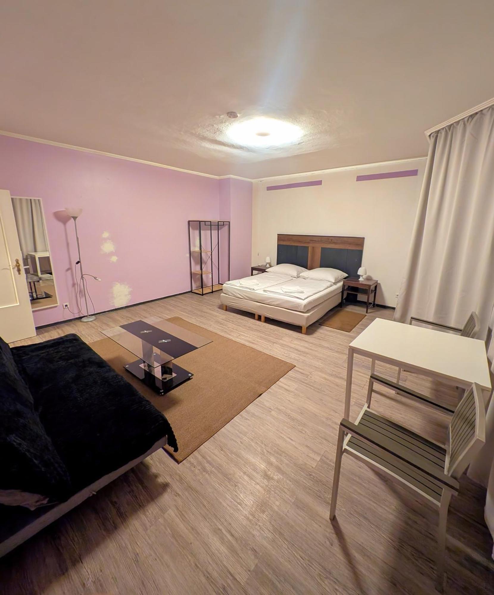 Puschkin Rooms Berlim Exterior foto