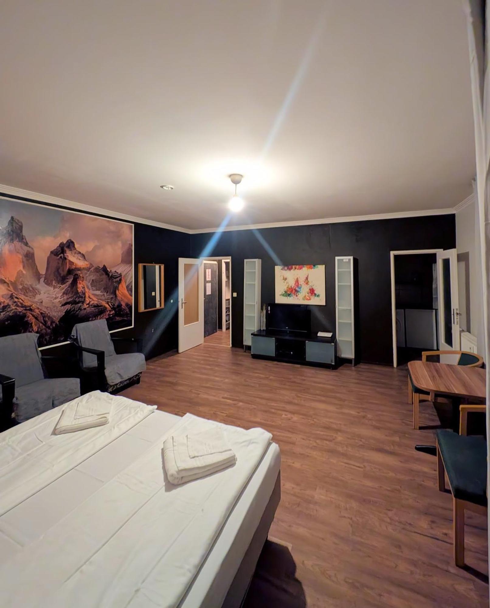 Puschkin Rooms Berlim Exterior foto